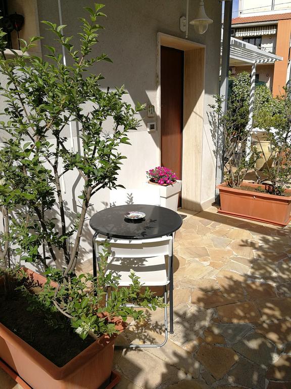 Il Giardino Dei Limoni Bed & Breakfast Aci Castello Eksteriør bilde